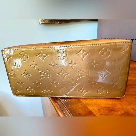 Pre-Loved Louis Vuitton Monogram Vernis Reade MM Women's Tote Bronze